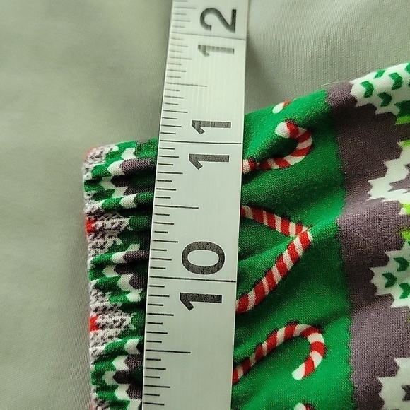 No Boundaries Tree Print Leggings - Picture 9 of 11